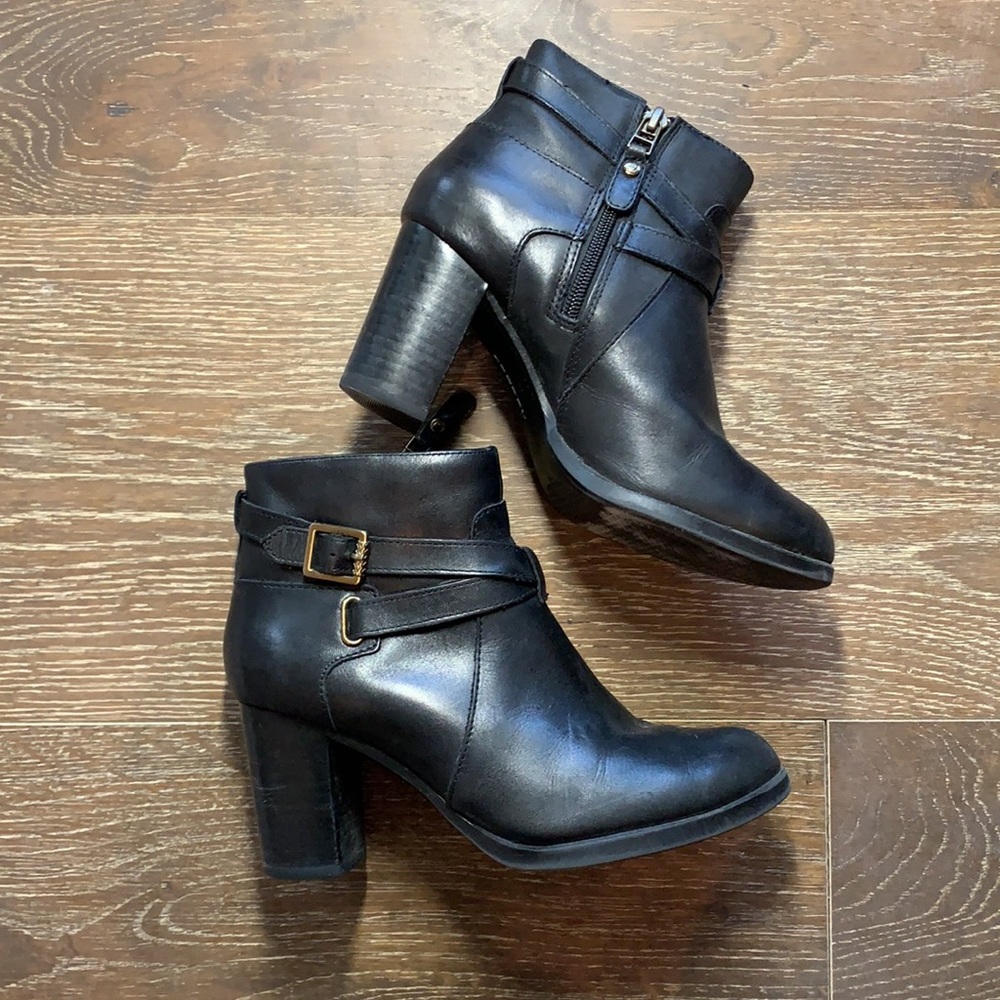 Sperry waterproof black booties